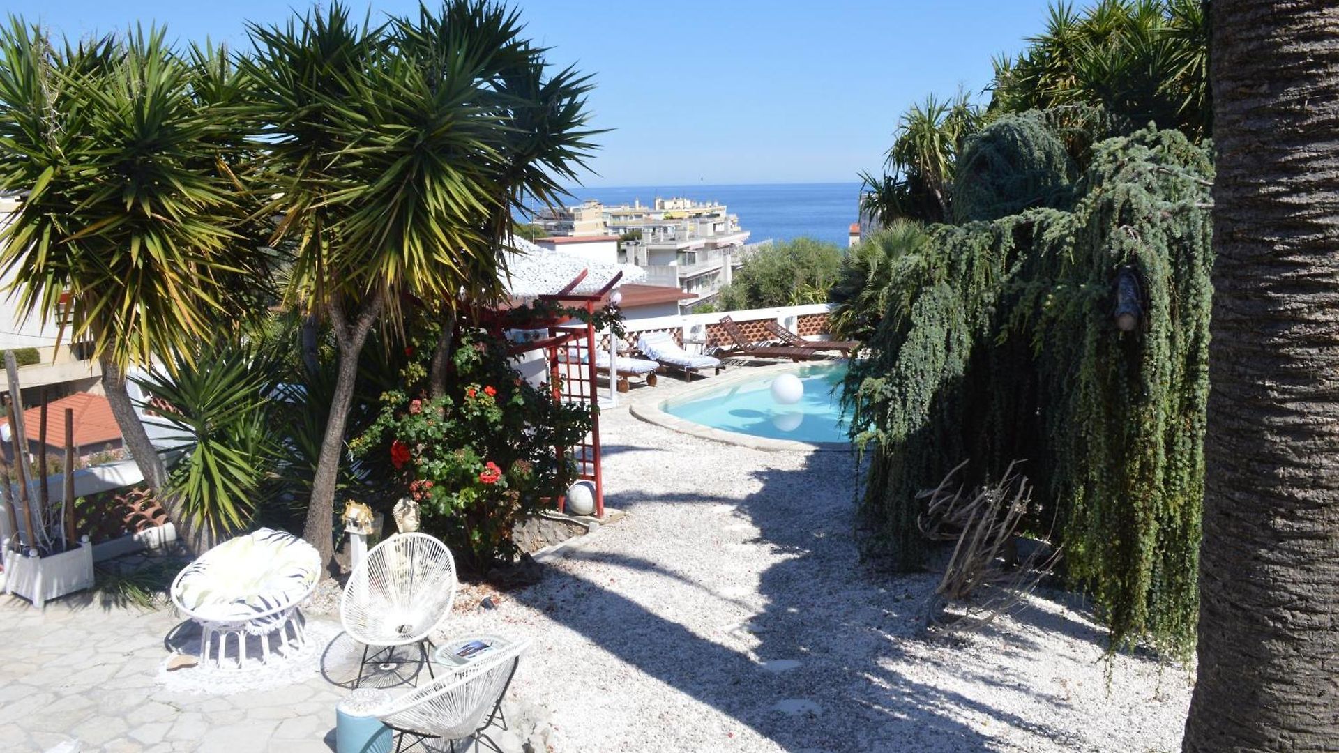 Appartement Le Mazet, Nice, Piscine, Vue Mer, Promenade Des Anglais, Baie Des Anges