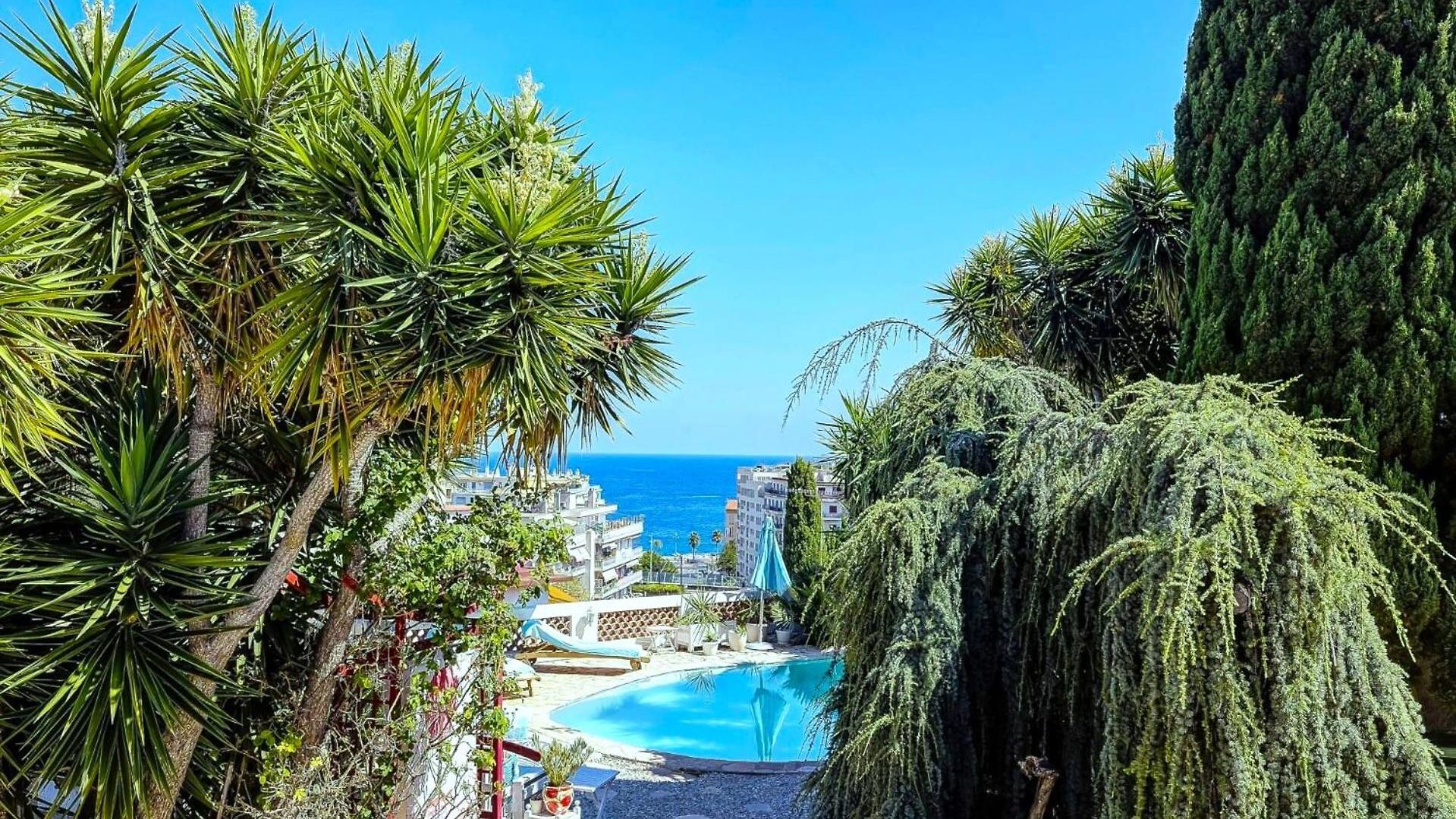 Le Mazet, Nice, Piscine, Vue Mer, Promenade Des Anglais, Baie Des Anges * Nice