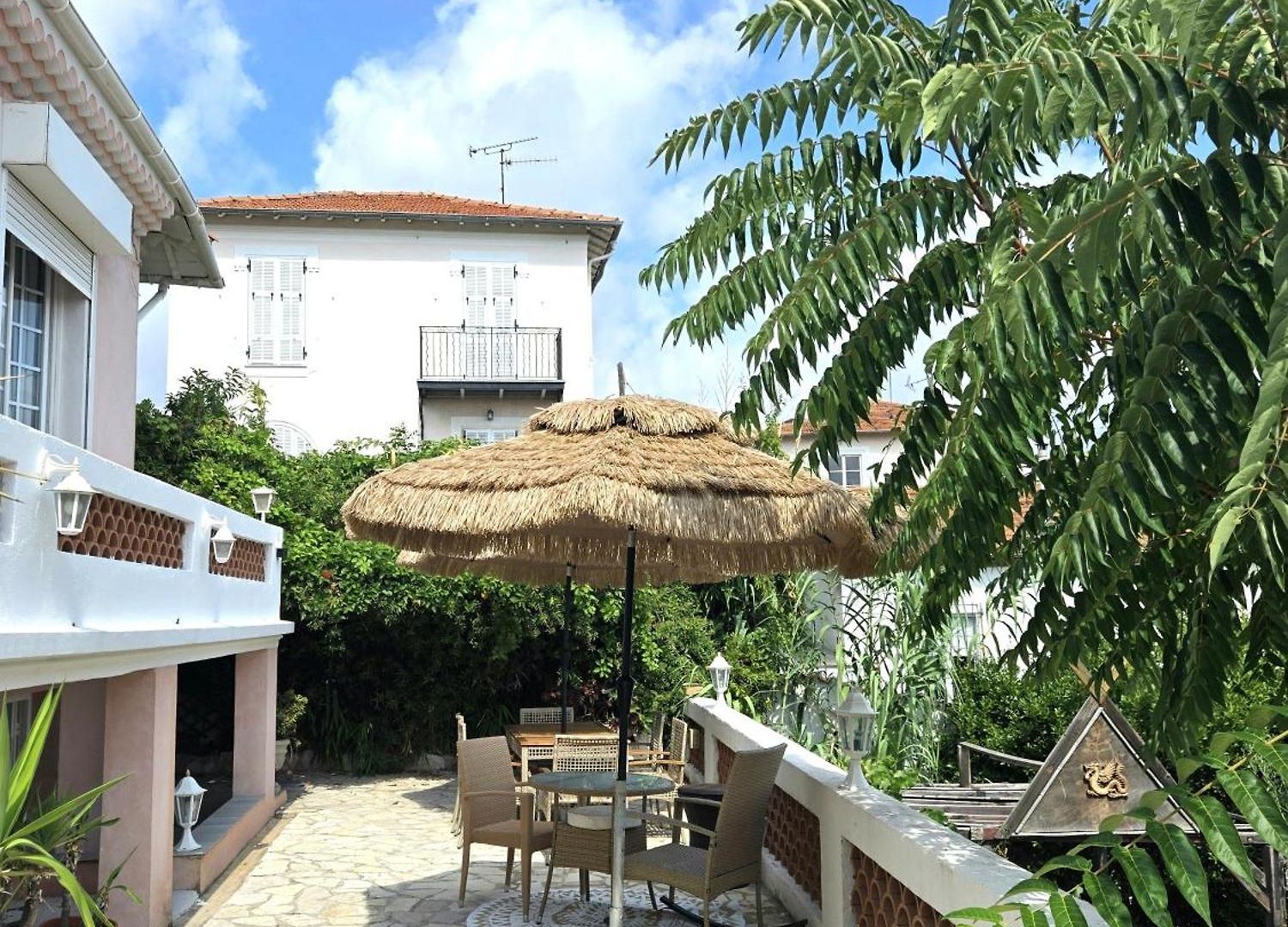 Appartement Le Mazet, Nice, Piscine, Vue Mer, Promenade Des Anglais, Baie Des Anges
