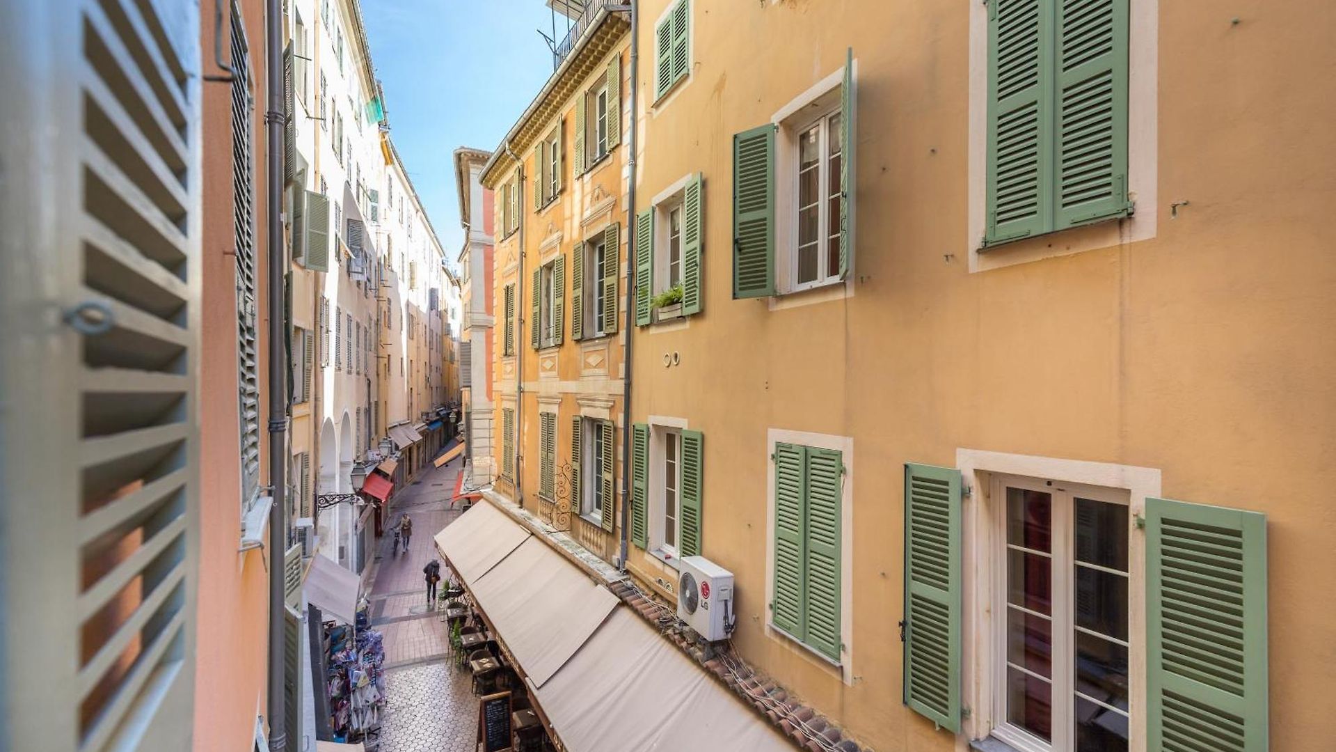 En Plein Cœur De La Vieille à Appartement