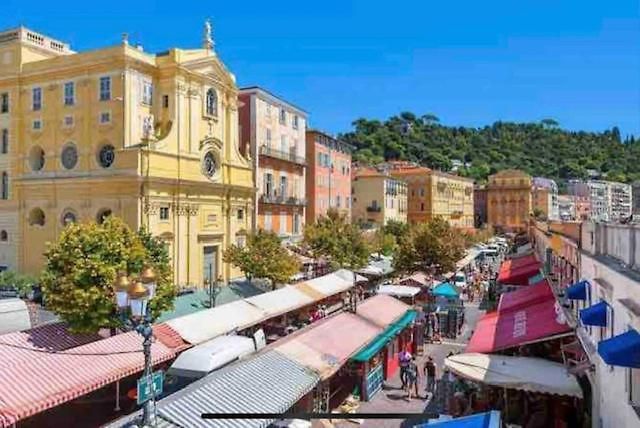 Au Cœur Du Vieux Nice, Superbe Refait à Neuf Appartement Nice