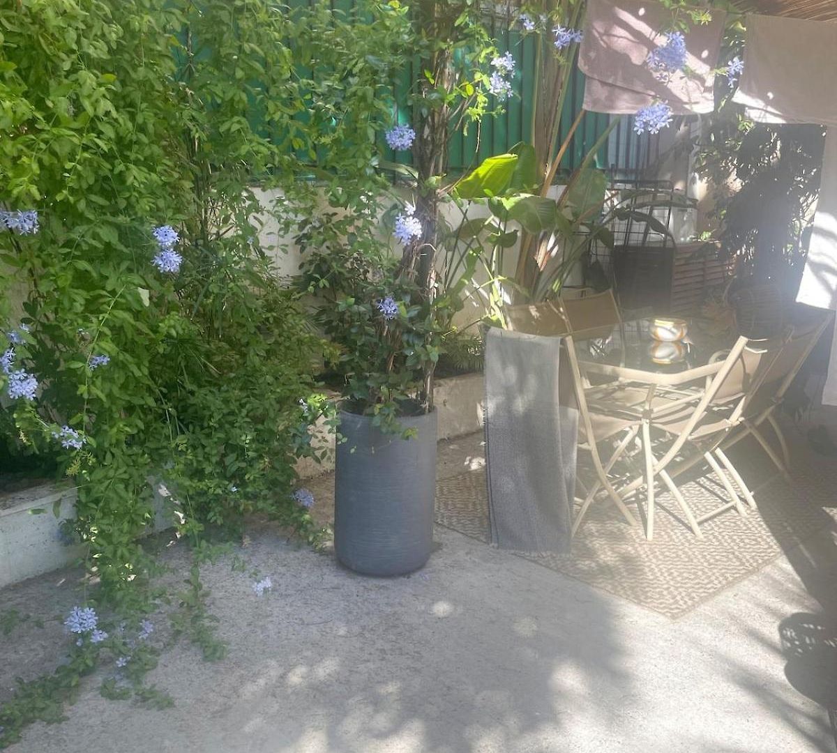 With Private Garden In Center Apartment Nice