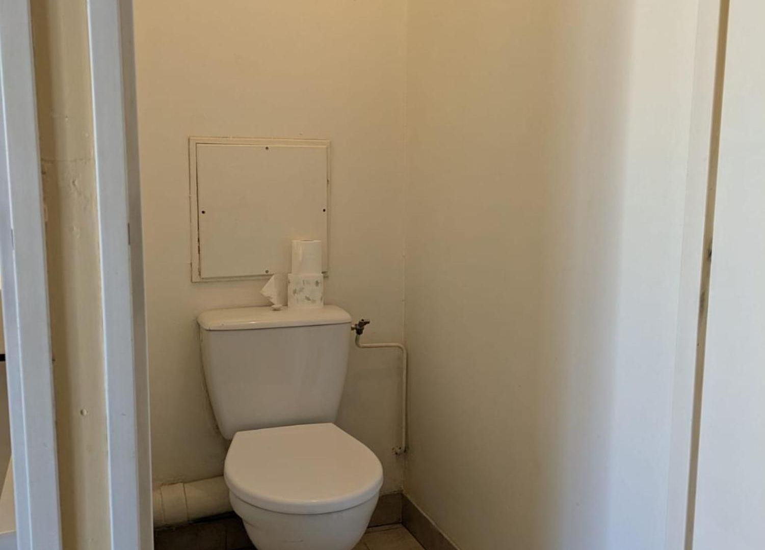 Apartment F2 A 50 M De La *