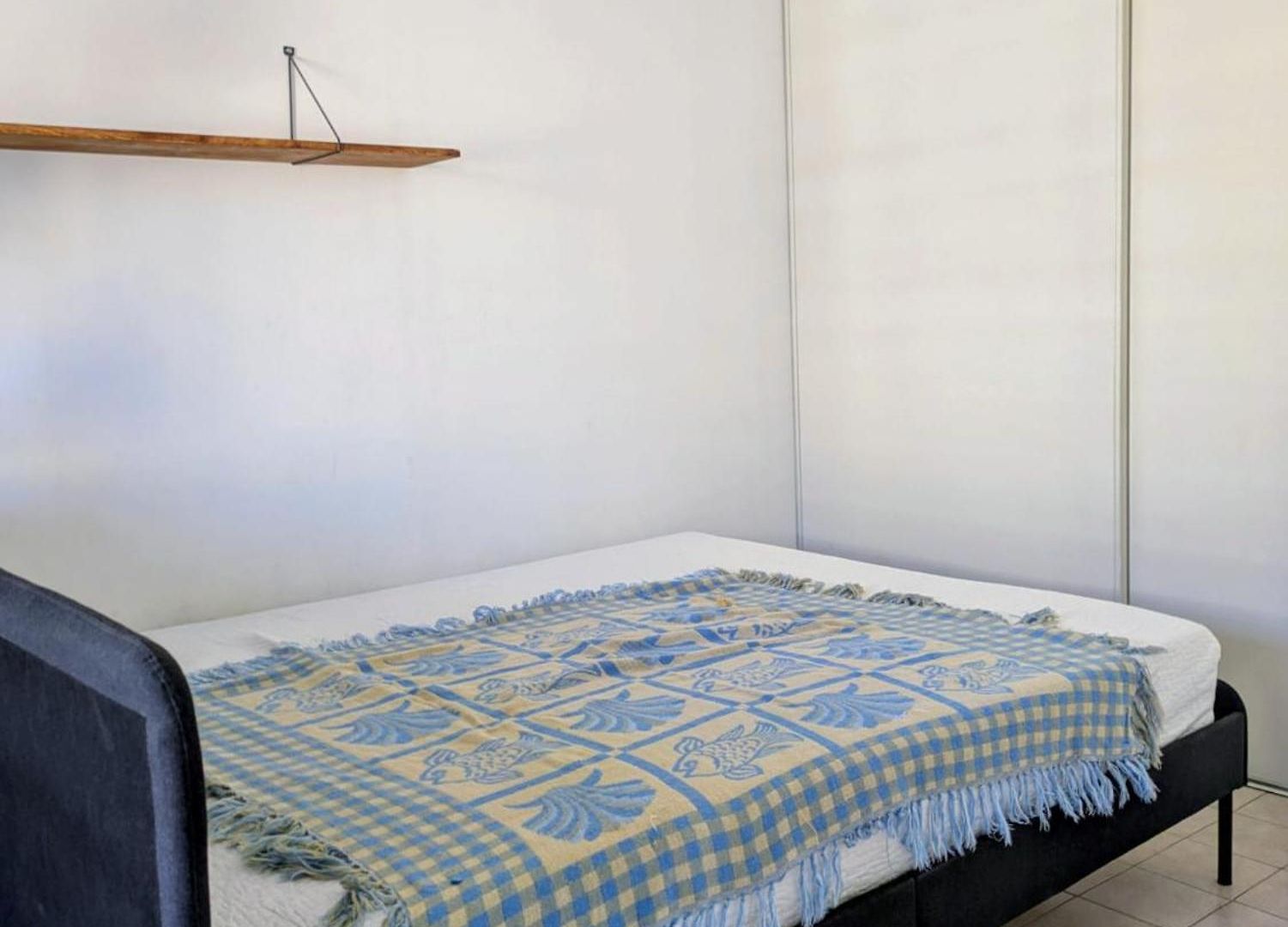 F2 A 50 M De La Apartment