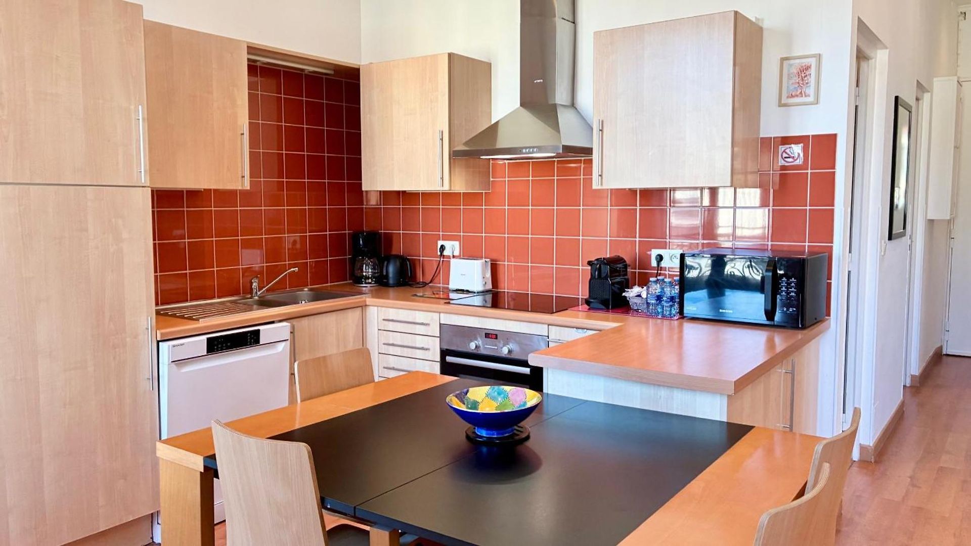 Apartment Riviera: Seaside Elegance On Promenade Des *