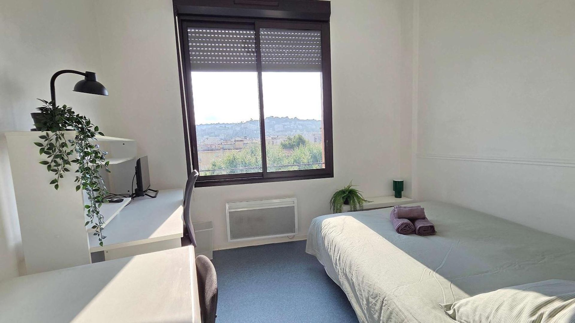 Apartment Lx144 Bright & Refined Wifi Mobility Lease Nice