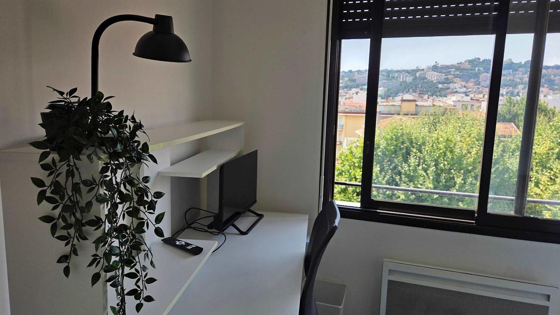 Apartment Lx144 Bright & Refined Wifi Mobility Lease *