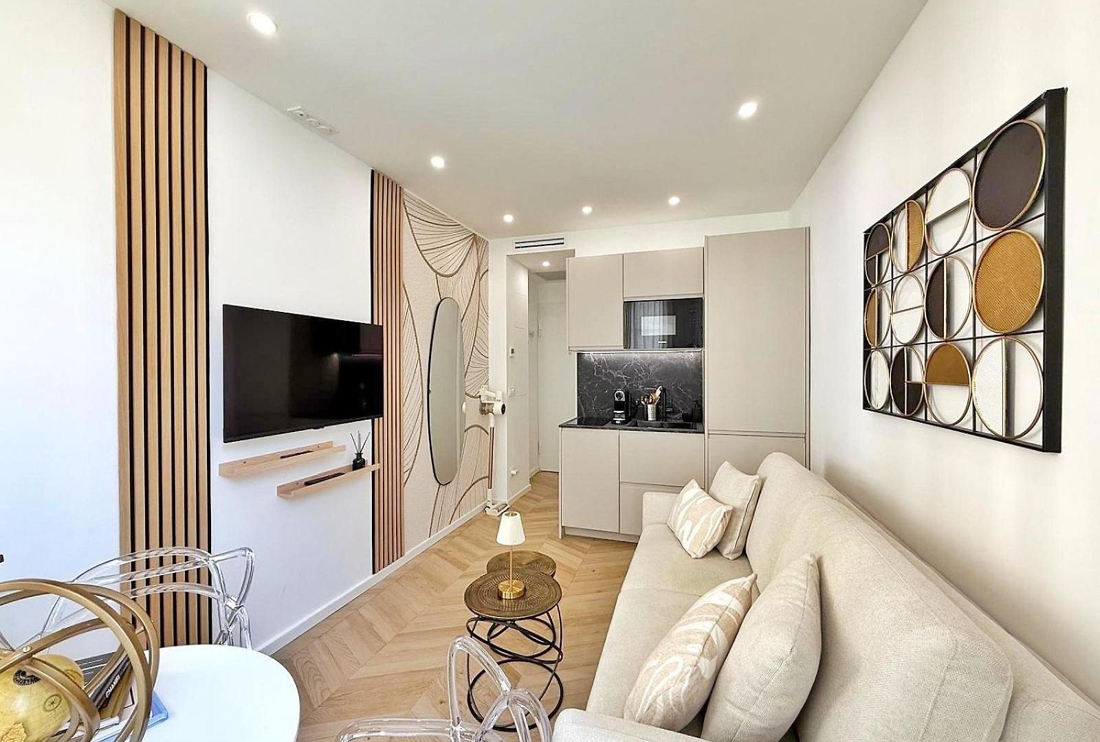 Ref 126 - Sur La Promenade Des Appartement Nice