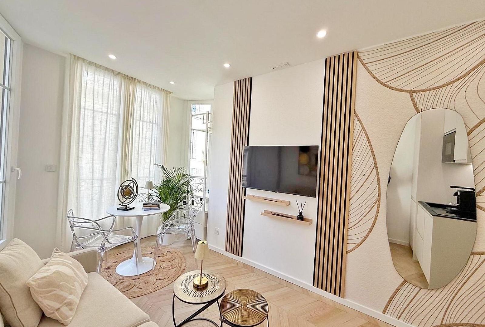 Ref 126 - Sur La Promenade Des Appartement Nice
