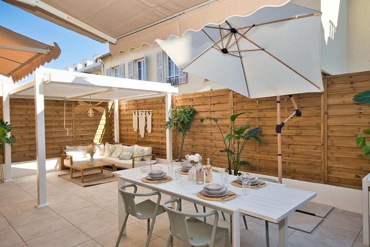 Charm Xxl Terrace Appartement *