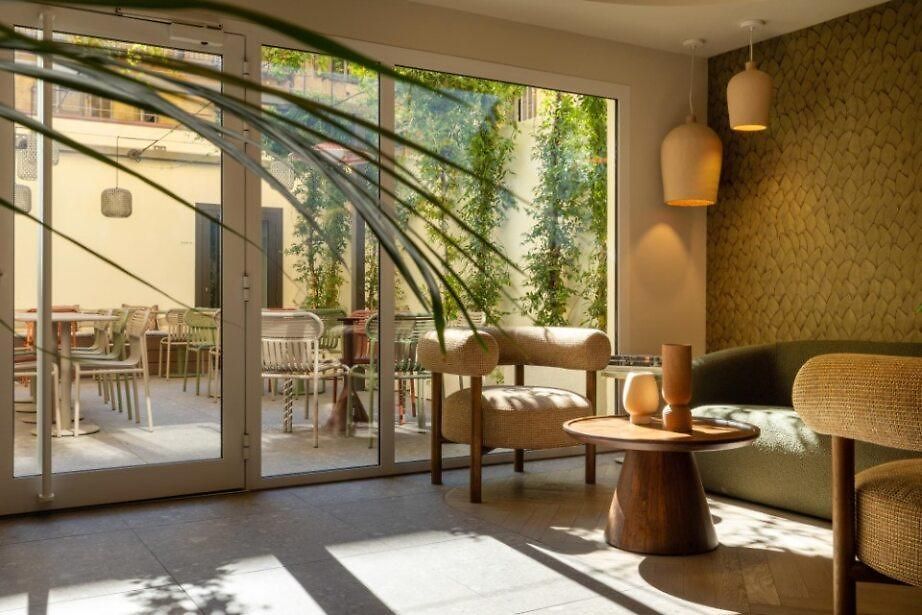 Le Noailles Gare Hotel