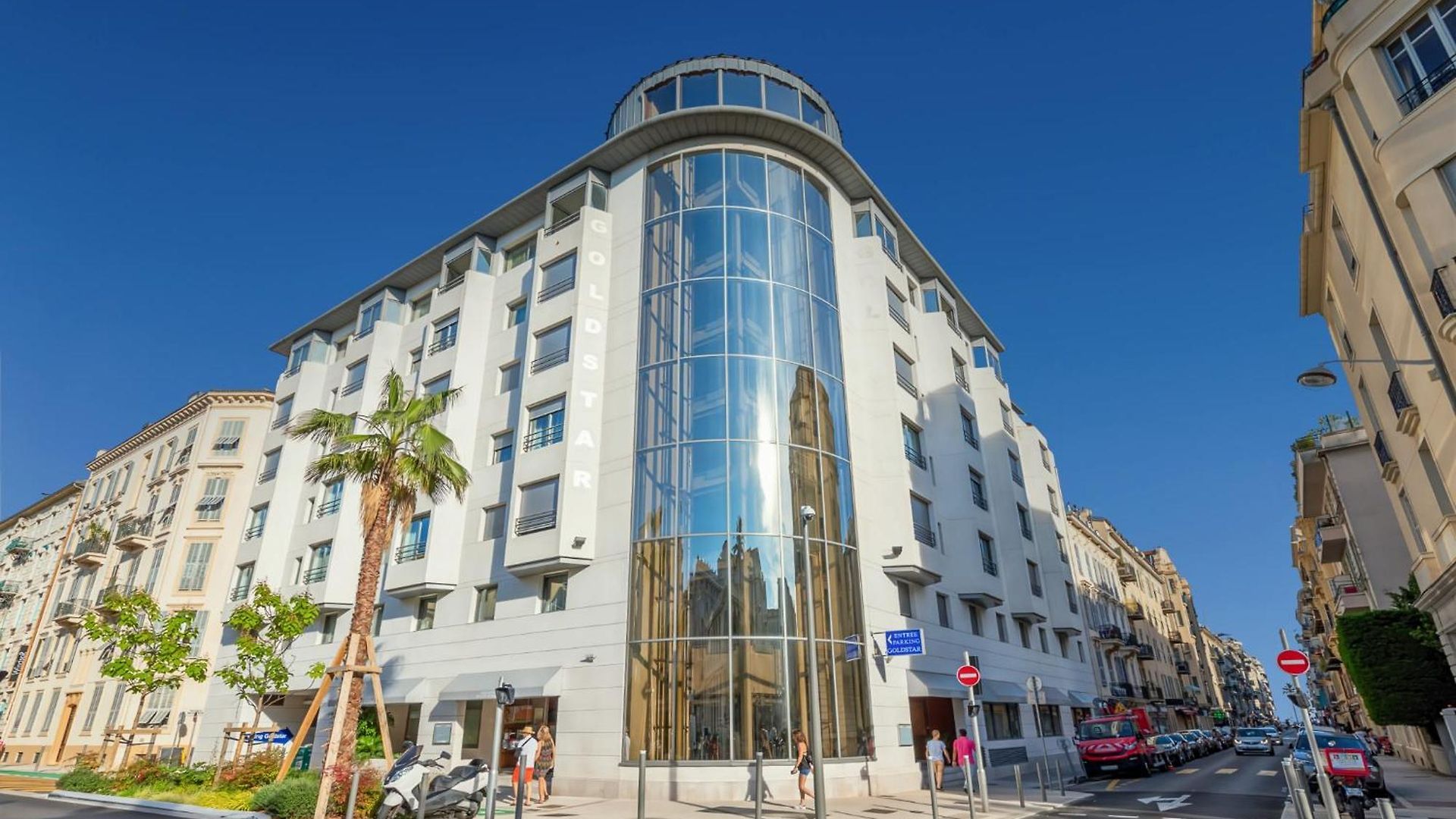 Goldstar & Hotel