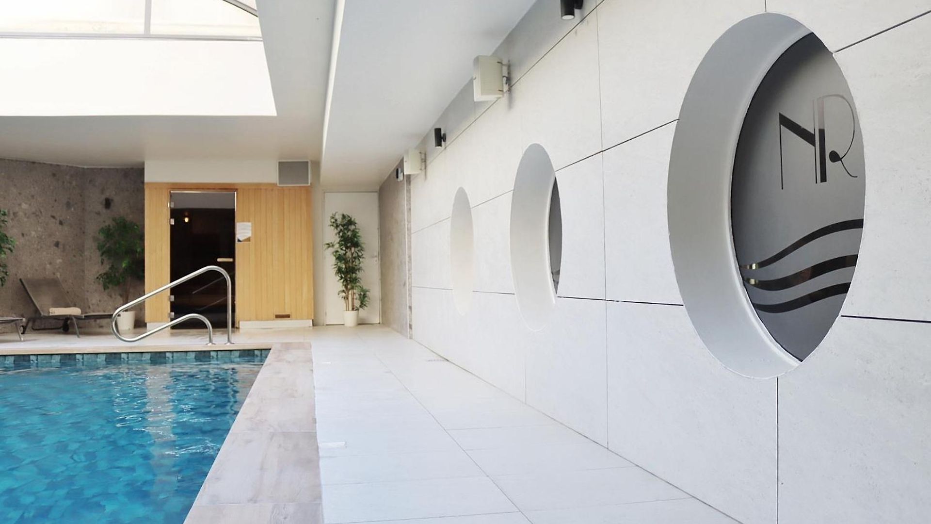 Riviera Hotel 4*