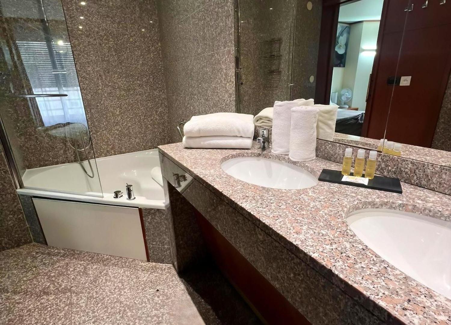 Hotel Goldstar & 4*