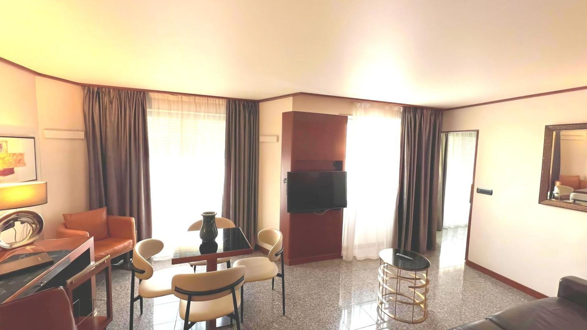 Hotel Goldstar & 4*