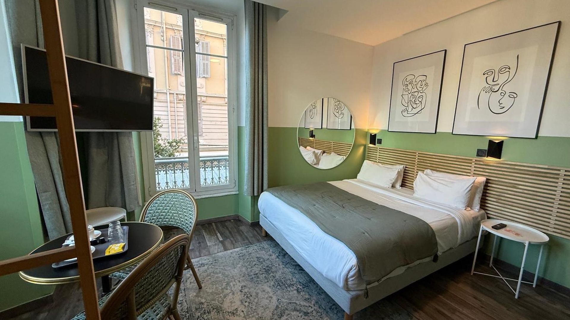 De Berne Hotel 2*