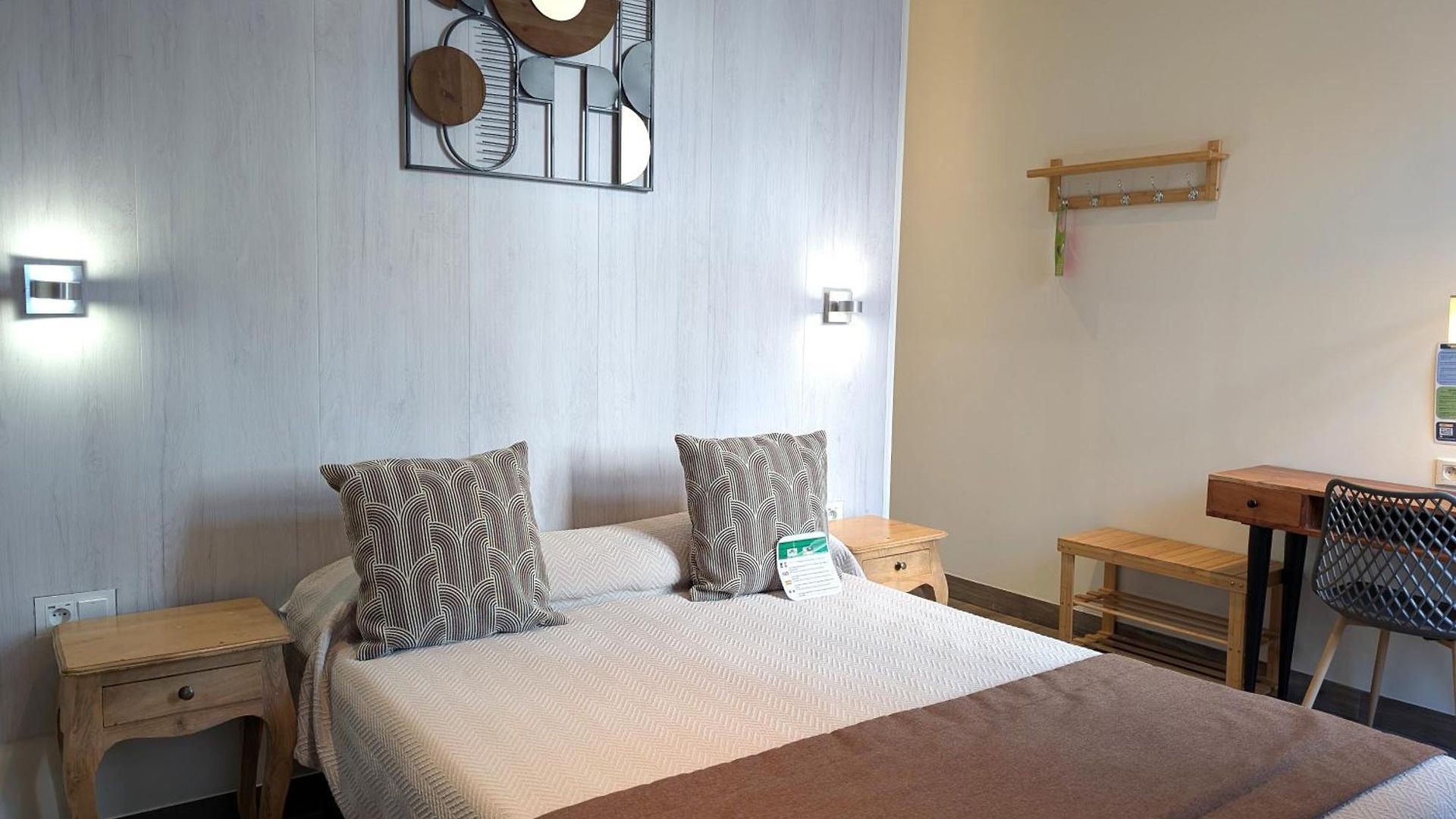 Hotel H33 Nice