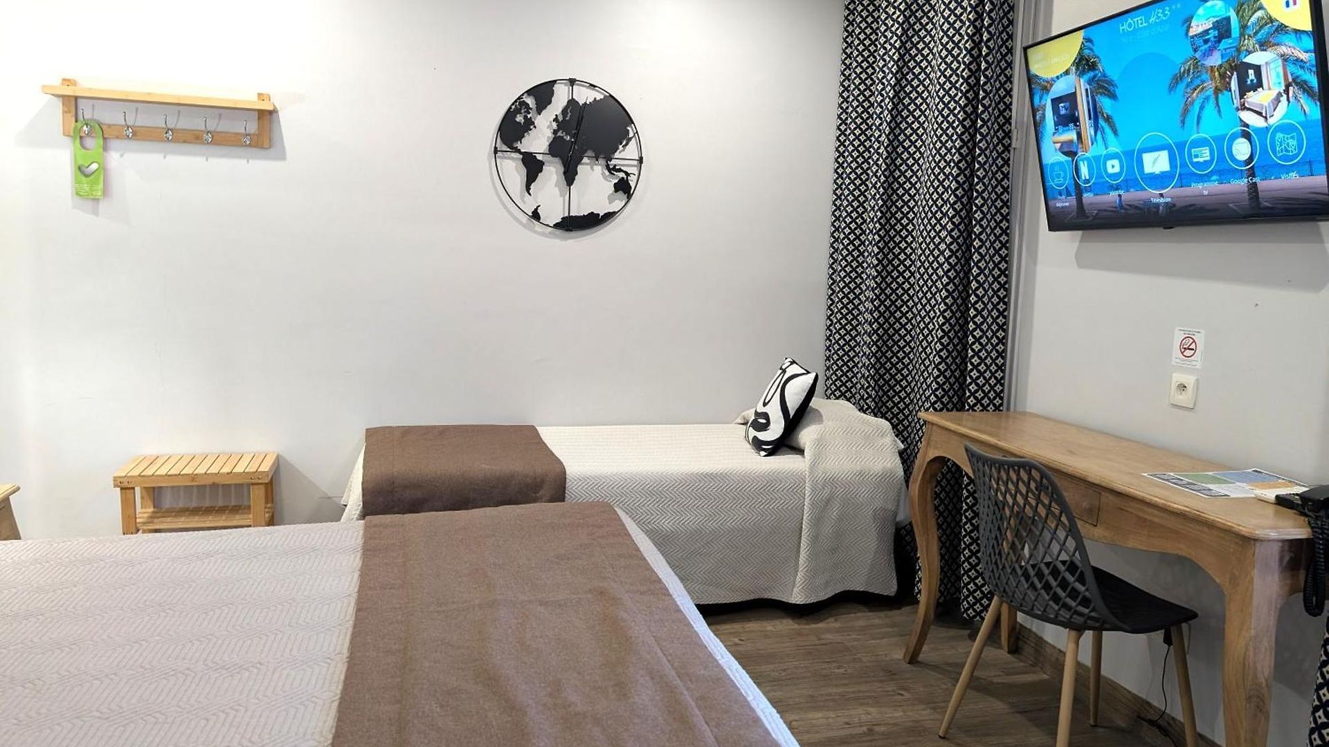 H33 Hotel 2*