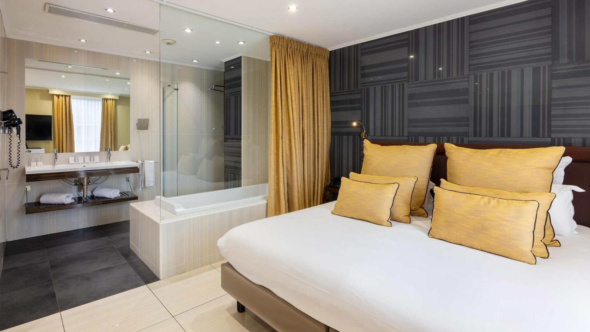 Hotel Western Massena