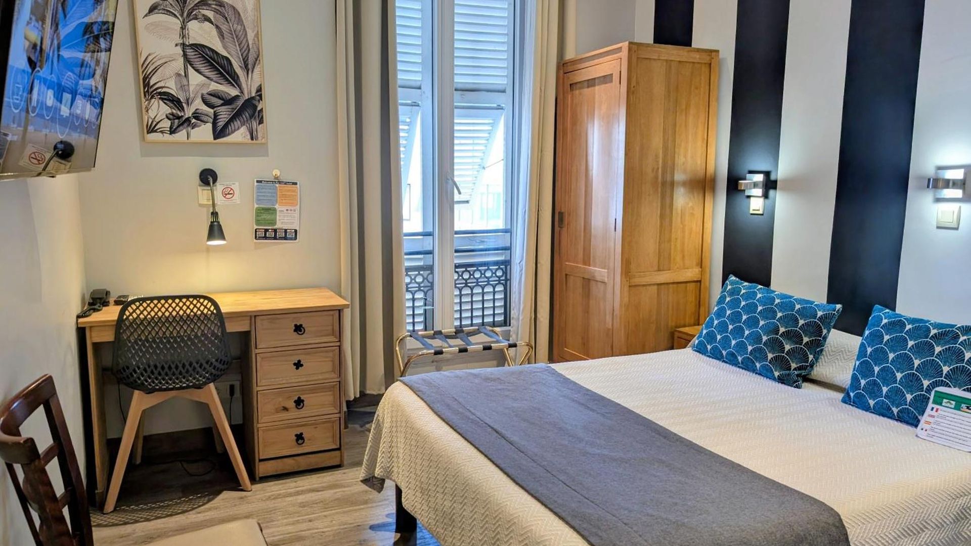 Hotel H33 2*