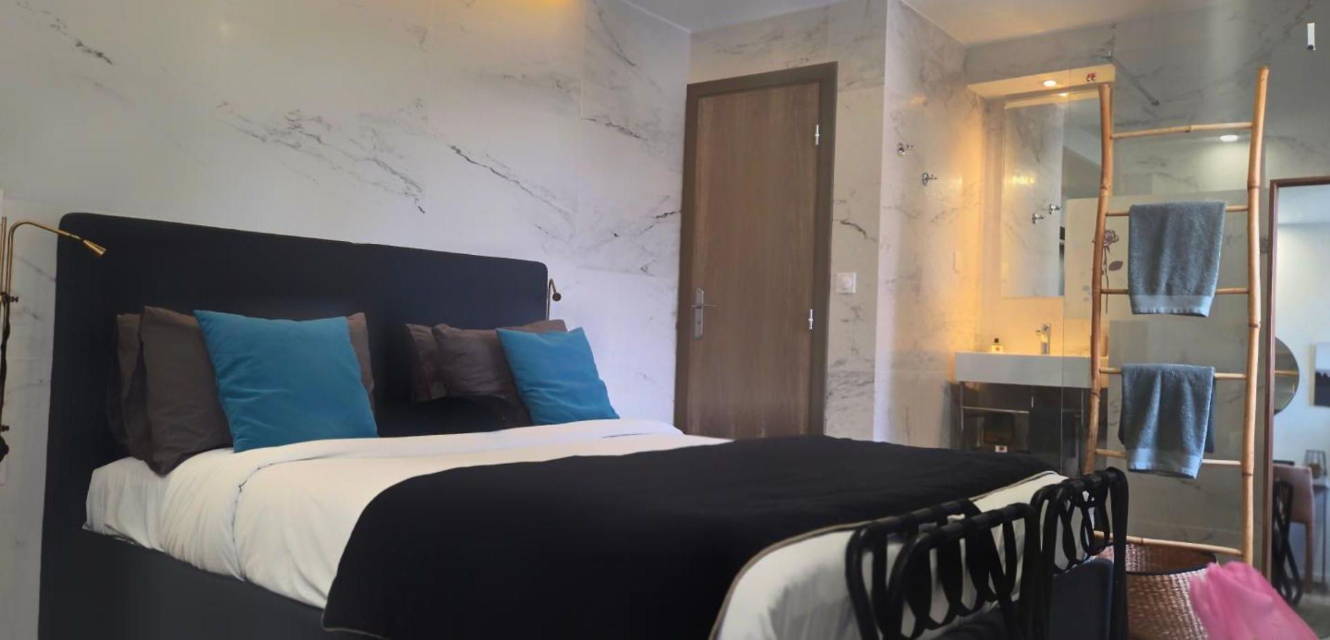 Le Petit Trianon Et Le Charme Des 2* Nice