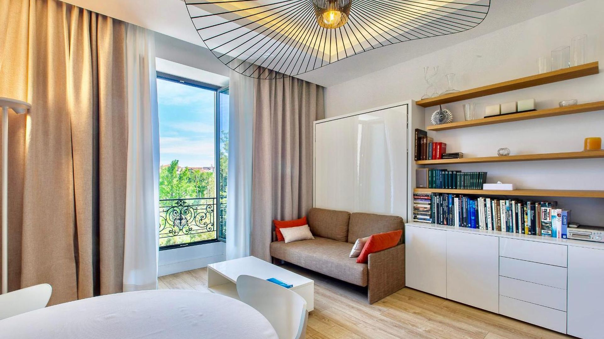 Appartement Grand Center At 2 Minutes Walk From The *
