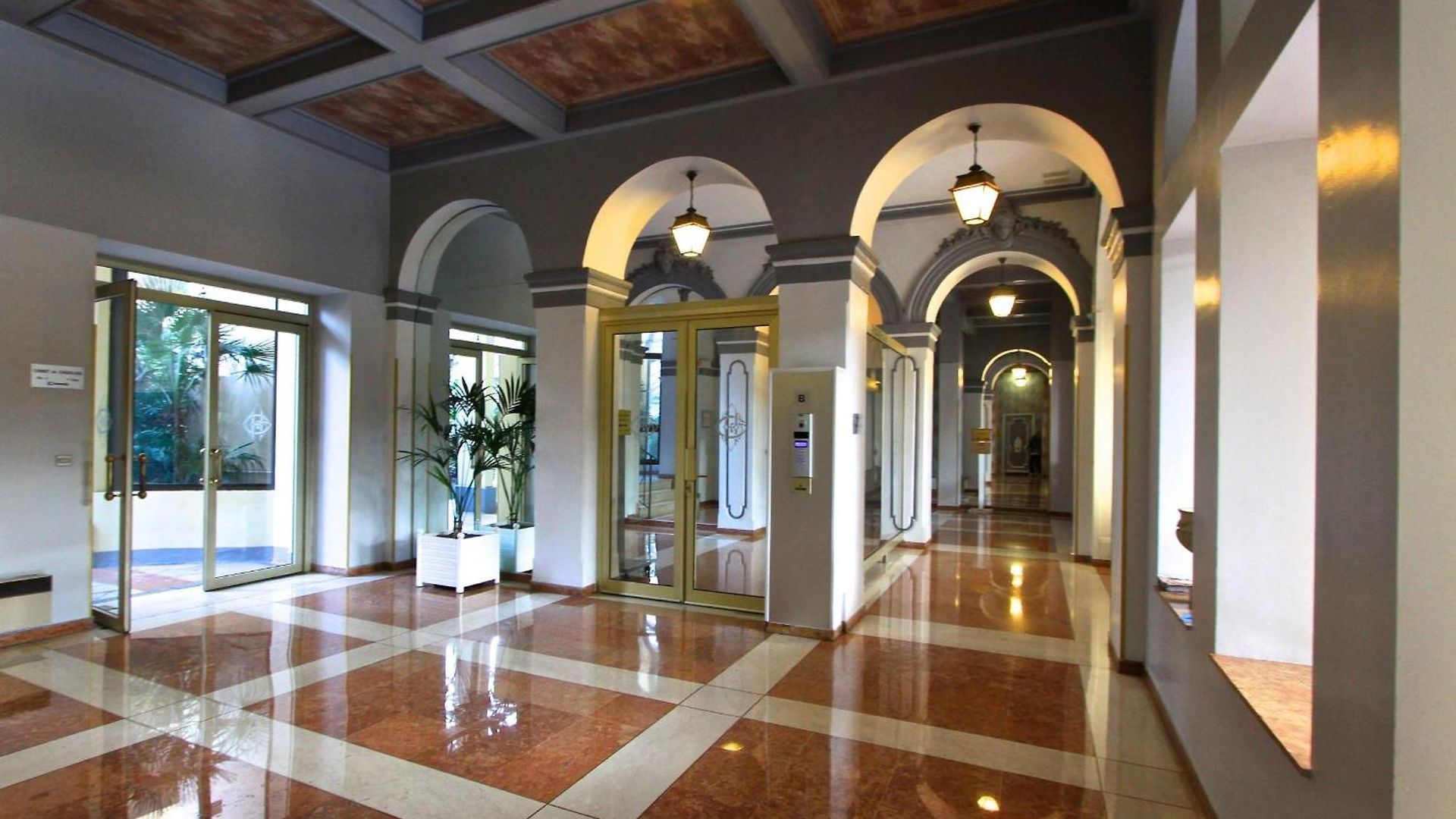 Appartement Grand Center At 2 Minutes Walk From The