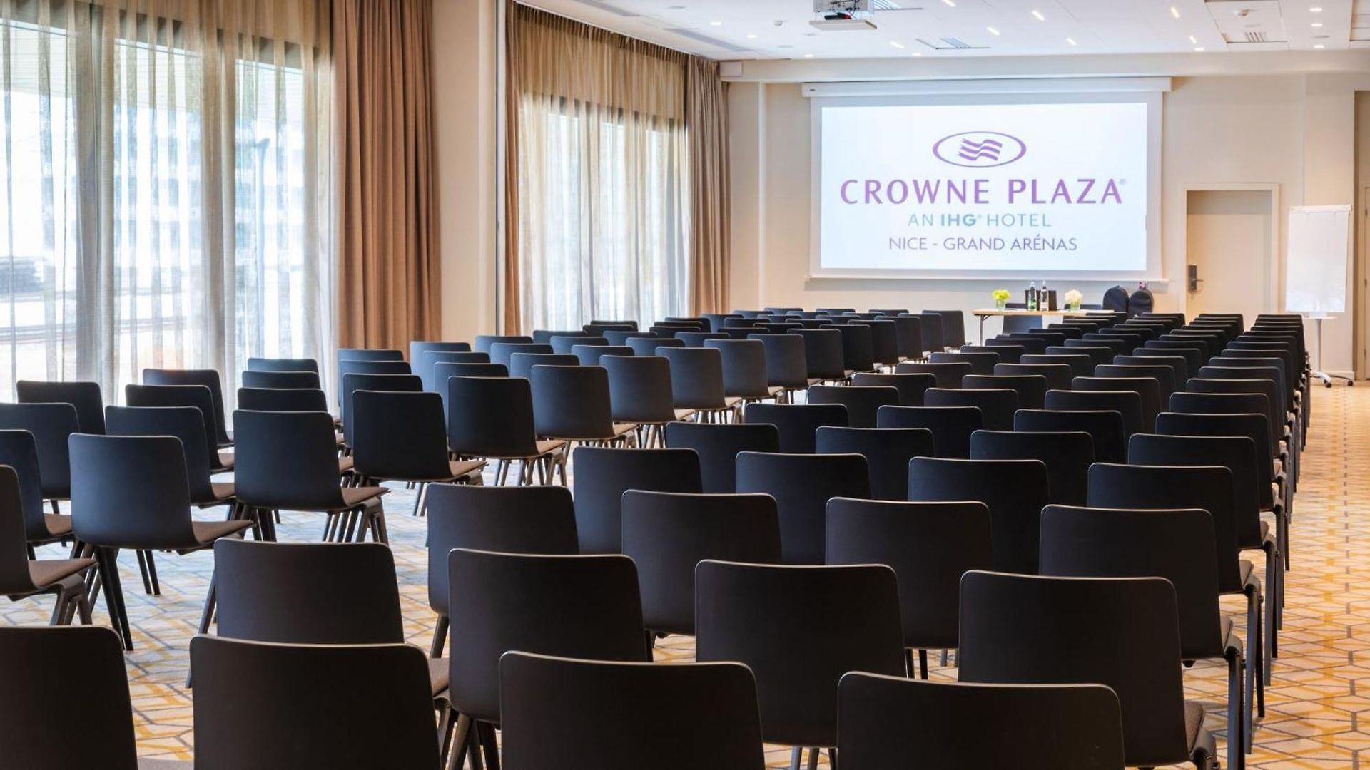 Hotel Express - - Grand Arenas By Ihg