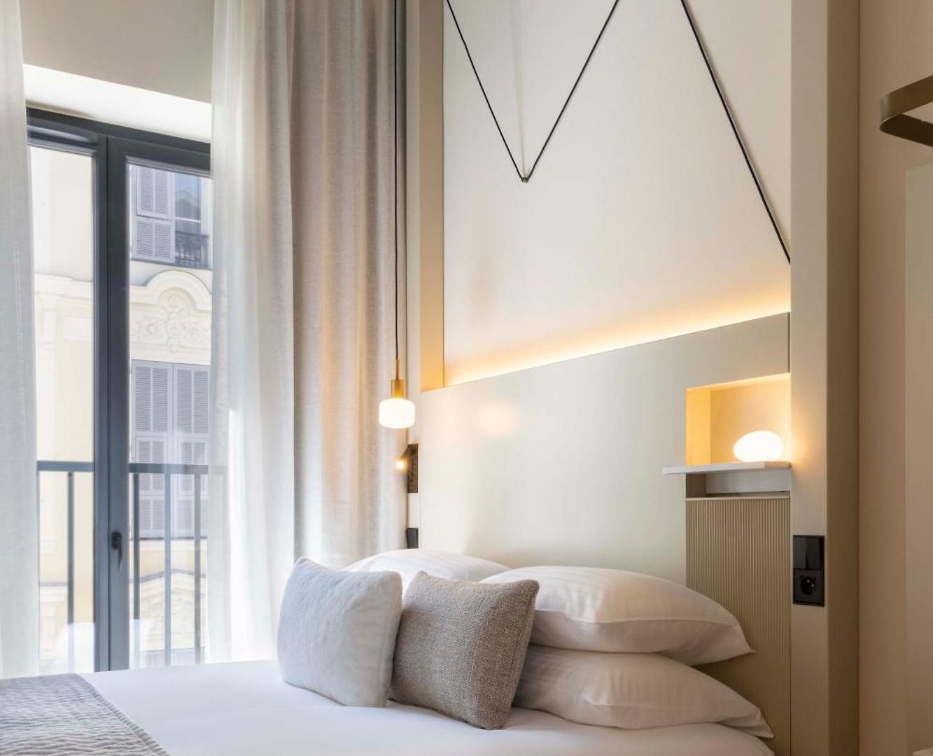 Hotel Ikonik Jean Médecin 4*