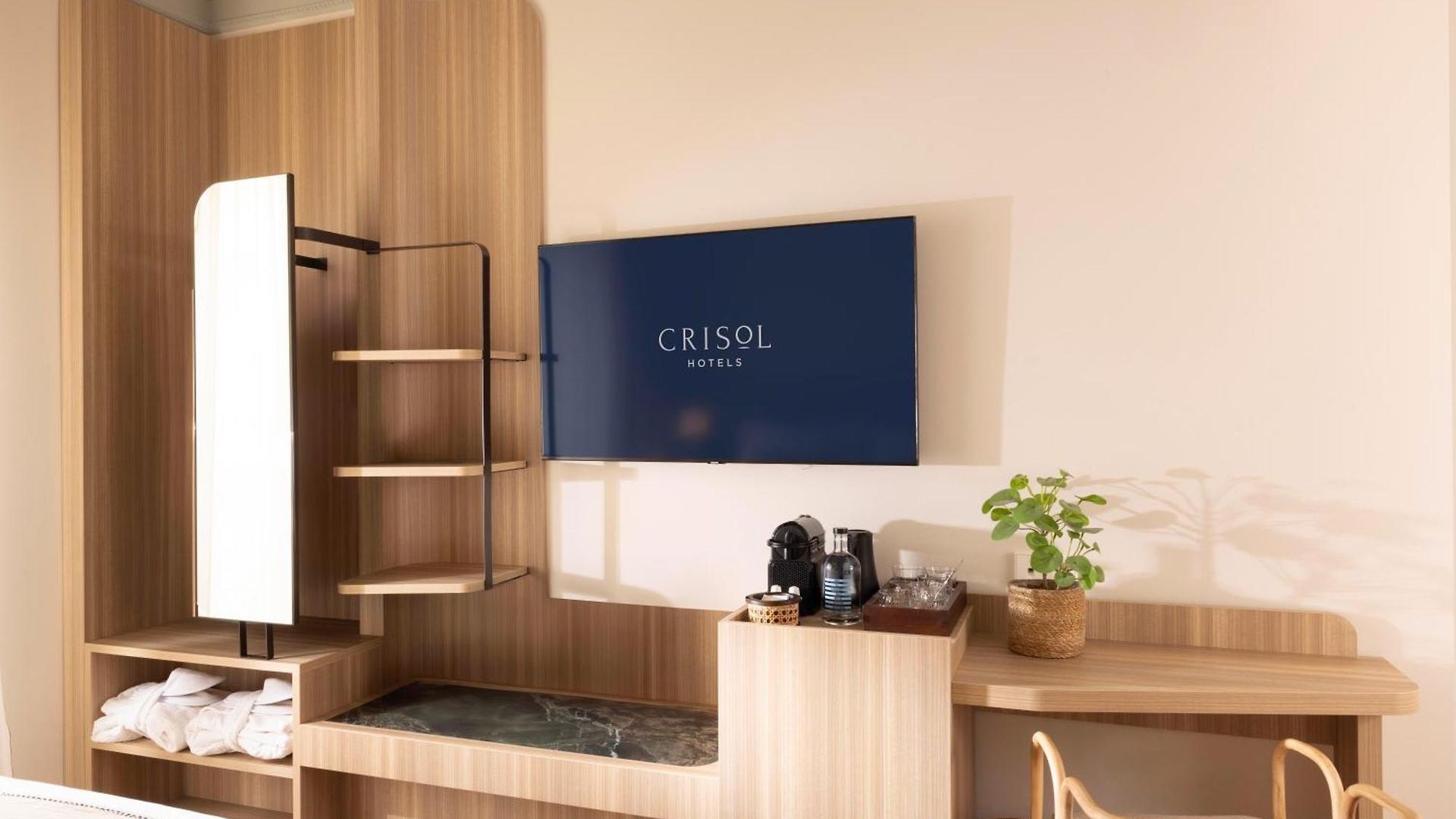 Hotel Crisol Mozart 4*