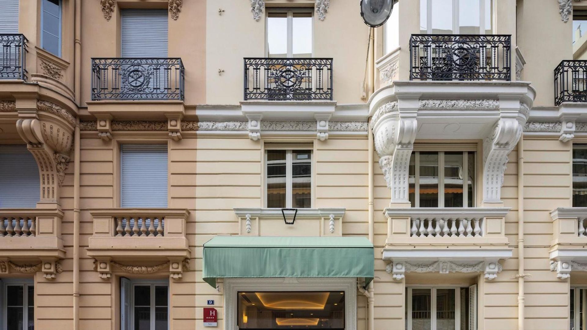 Hotel Crisol Mozart 4*
