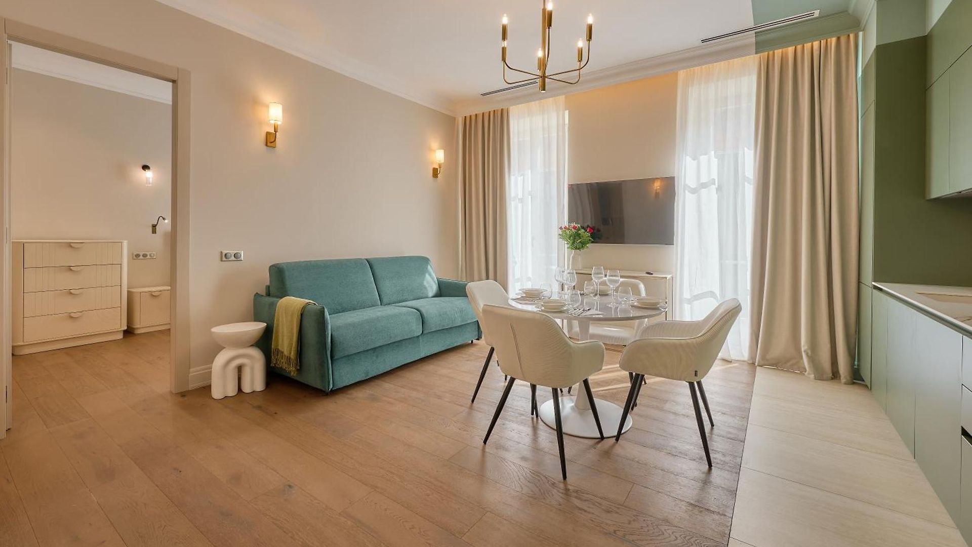 9 Alberti Centre Aparthotel
