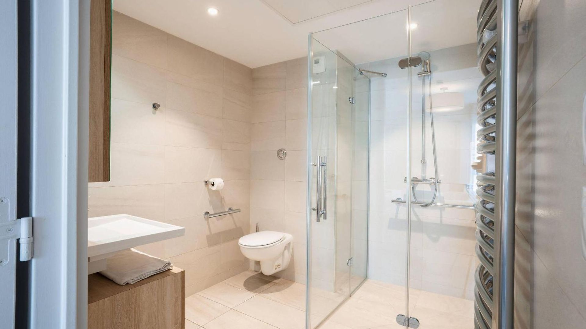 Zenitude Hotel-Residences Nice 3*