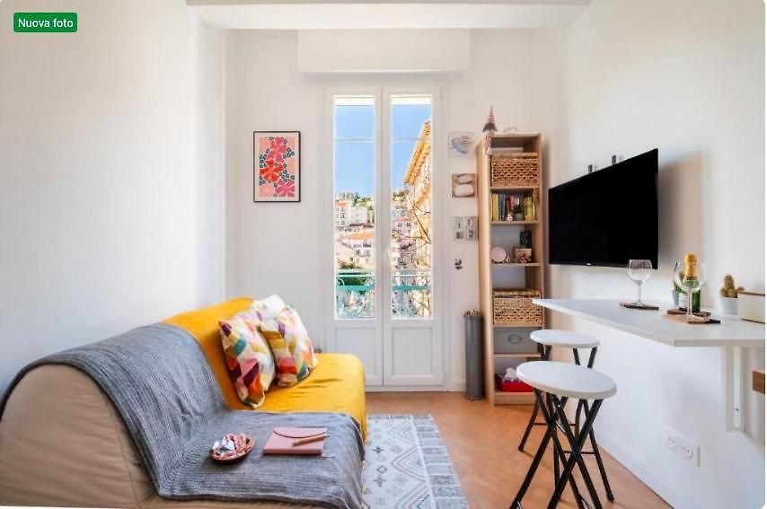 The Cozy Corner Of Amelie Apartment