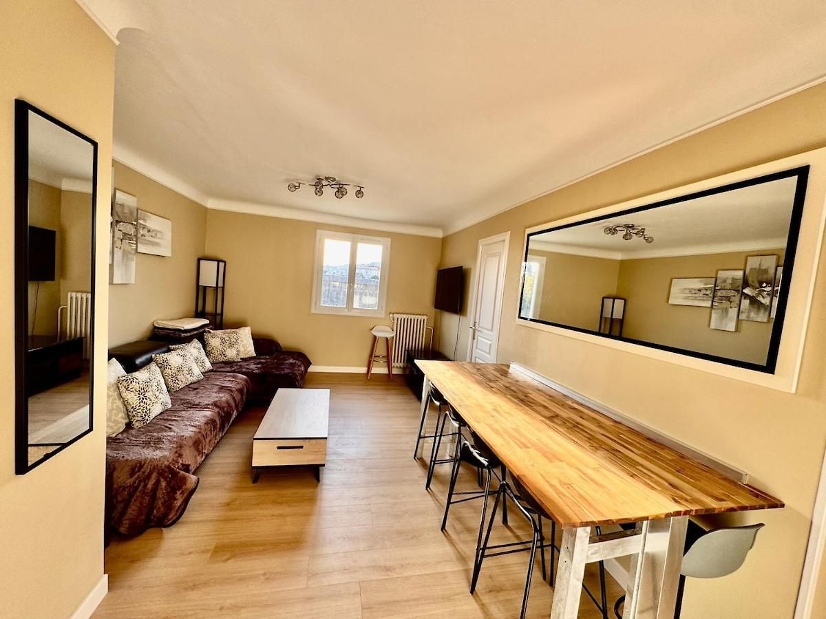 Appartement Spacieux/paisible 5 Pièces En Plein Coeur De Nice