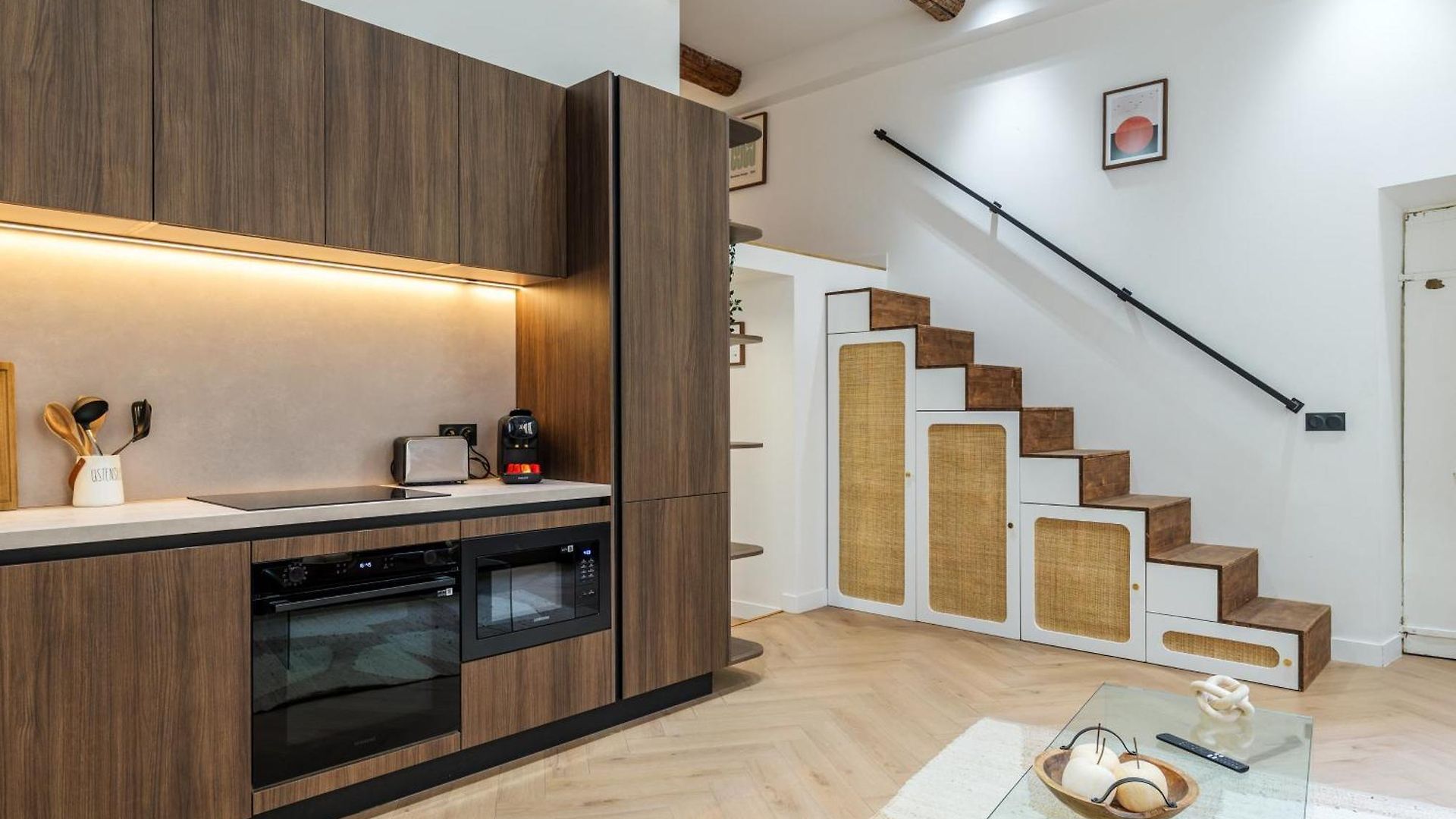Charme Et Modernite Au Coeur Du Vieux Appartement Nice