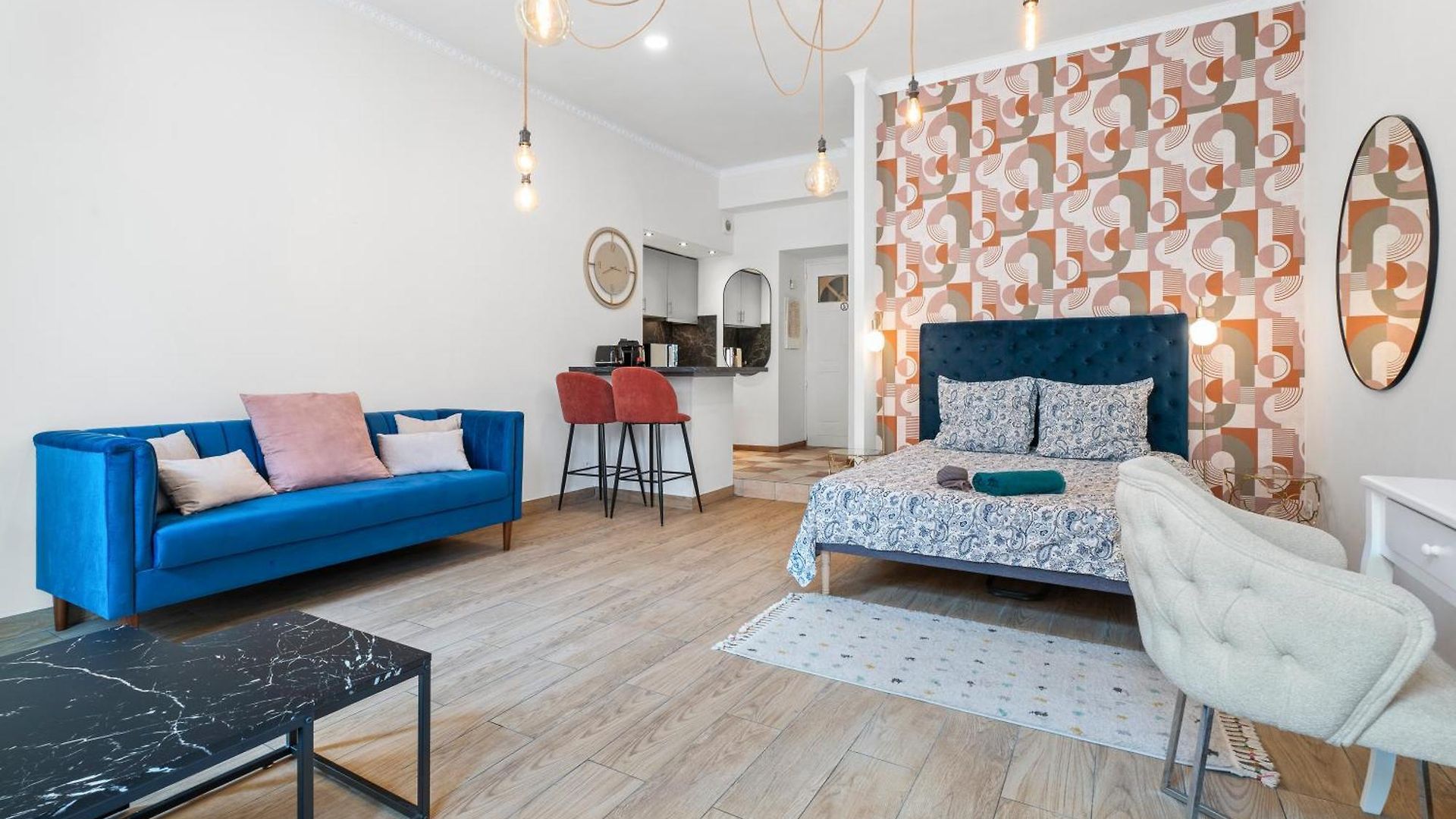 Renting - 2 Massena - Luxury Loft - Balcony Massena Square View - Aircon Nice