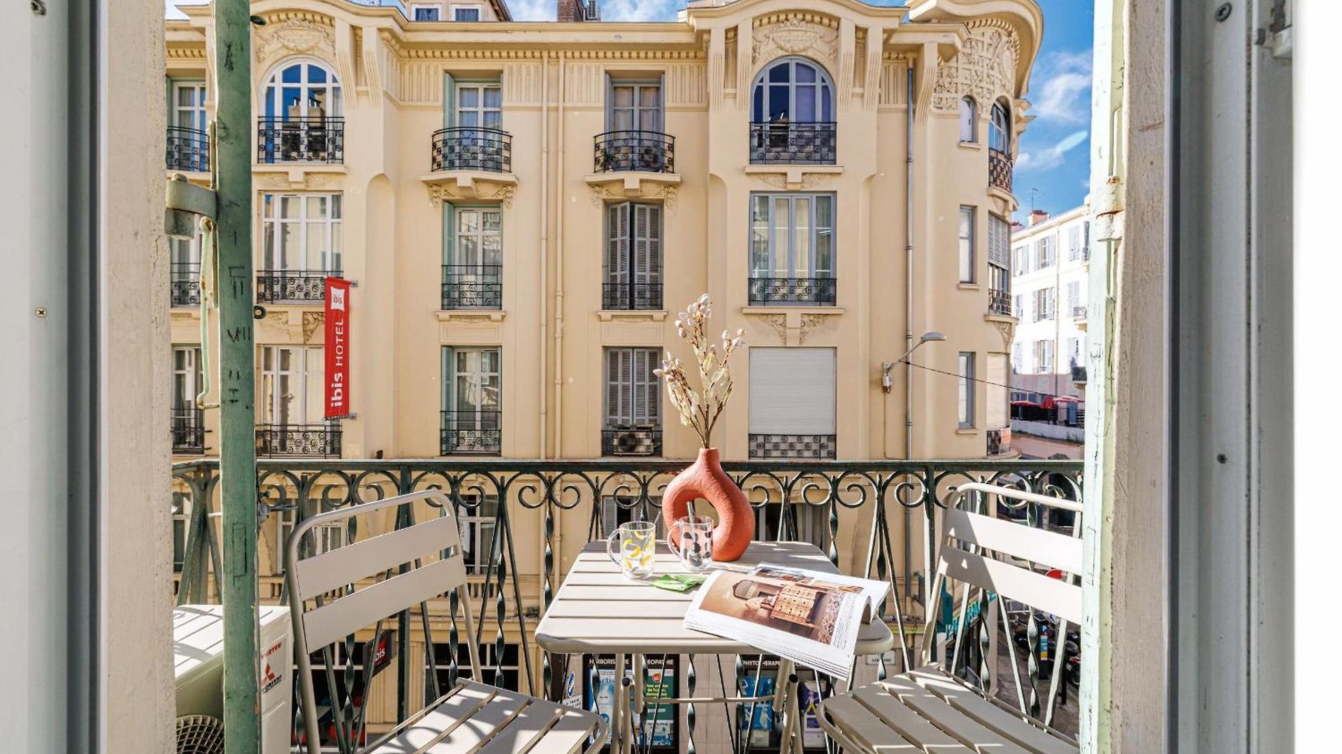 44 Lamartine - 2 Pieces - Centre-ville *