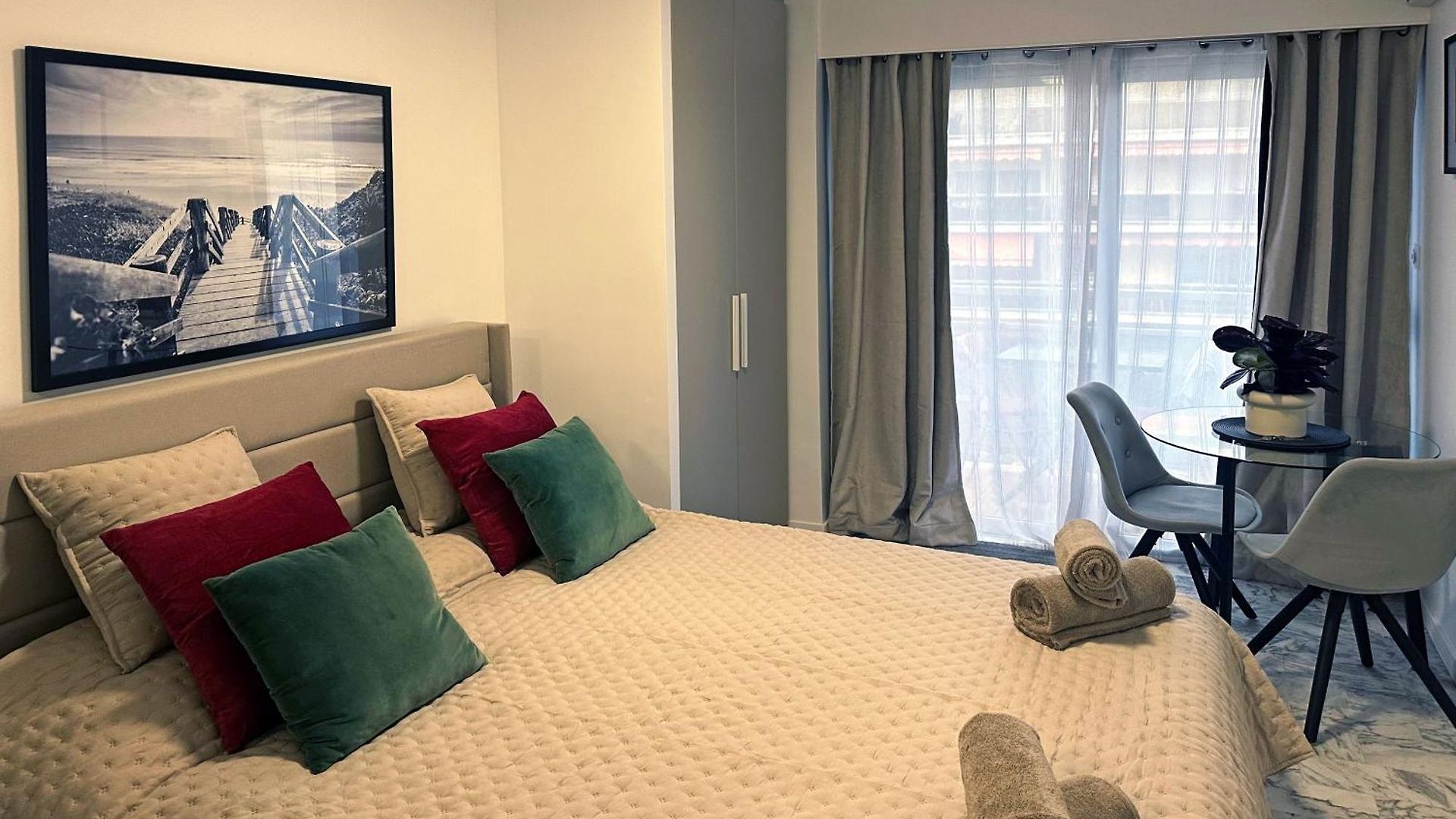Beachfront On Promenade Des Appartement *