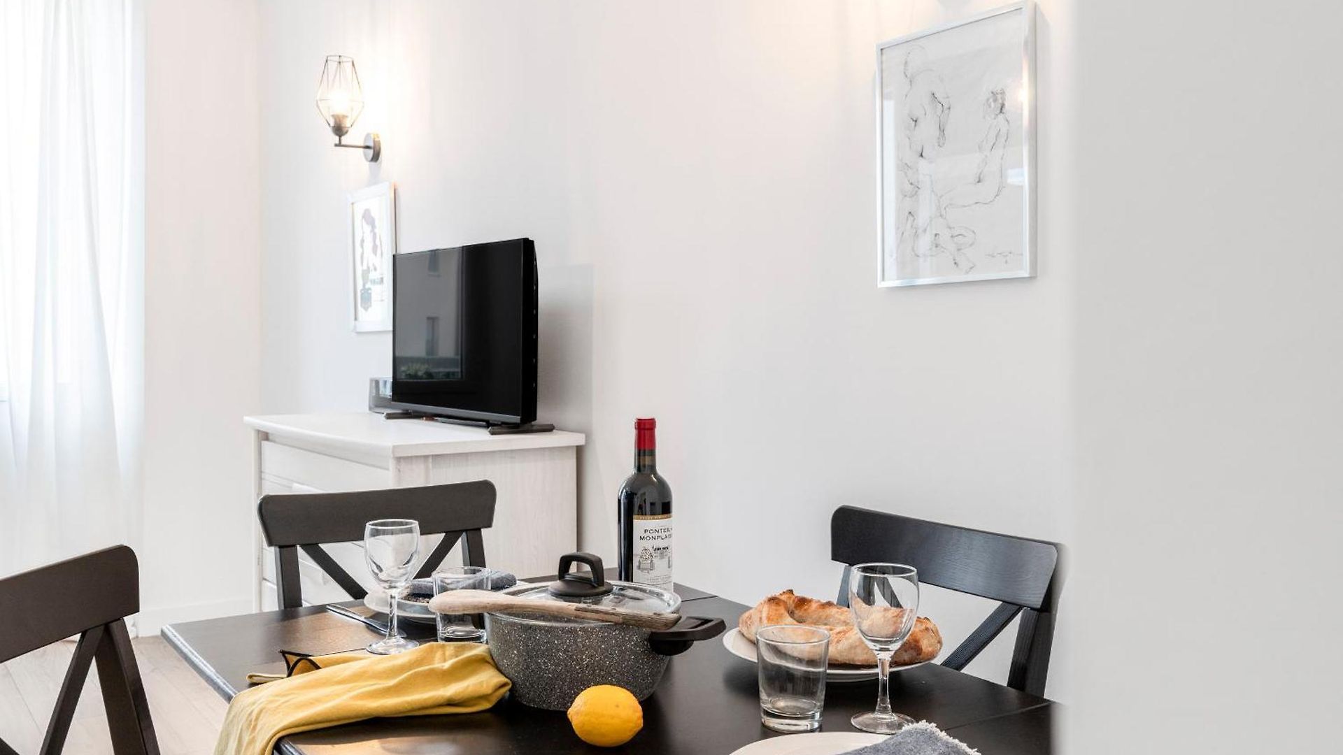 Appartement Center 2 Min Walk To Quiet Sunny Balcony