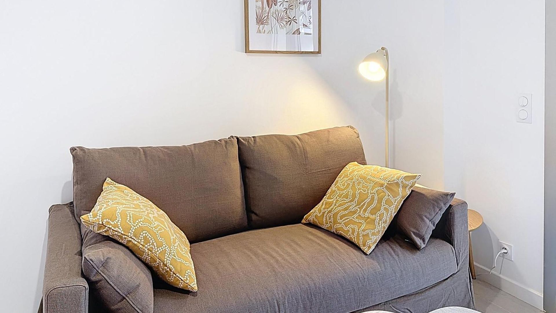 Appartement 2p Neuf Avec Terrasse, Proche