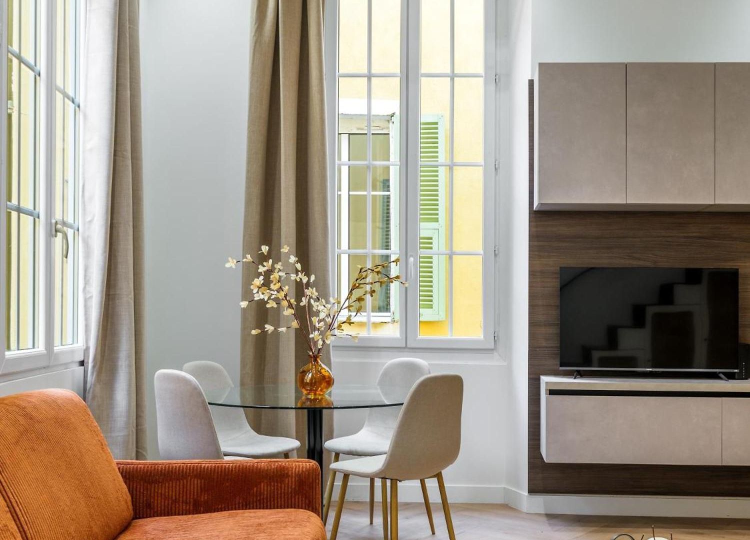 Appartement Charme Et Modernite Au Coeur Du Vieux Nice