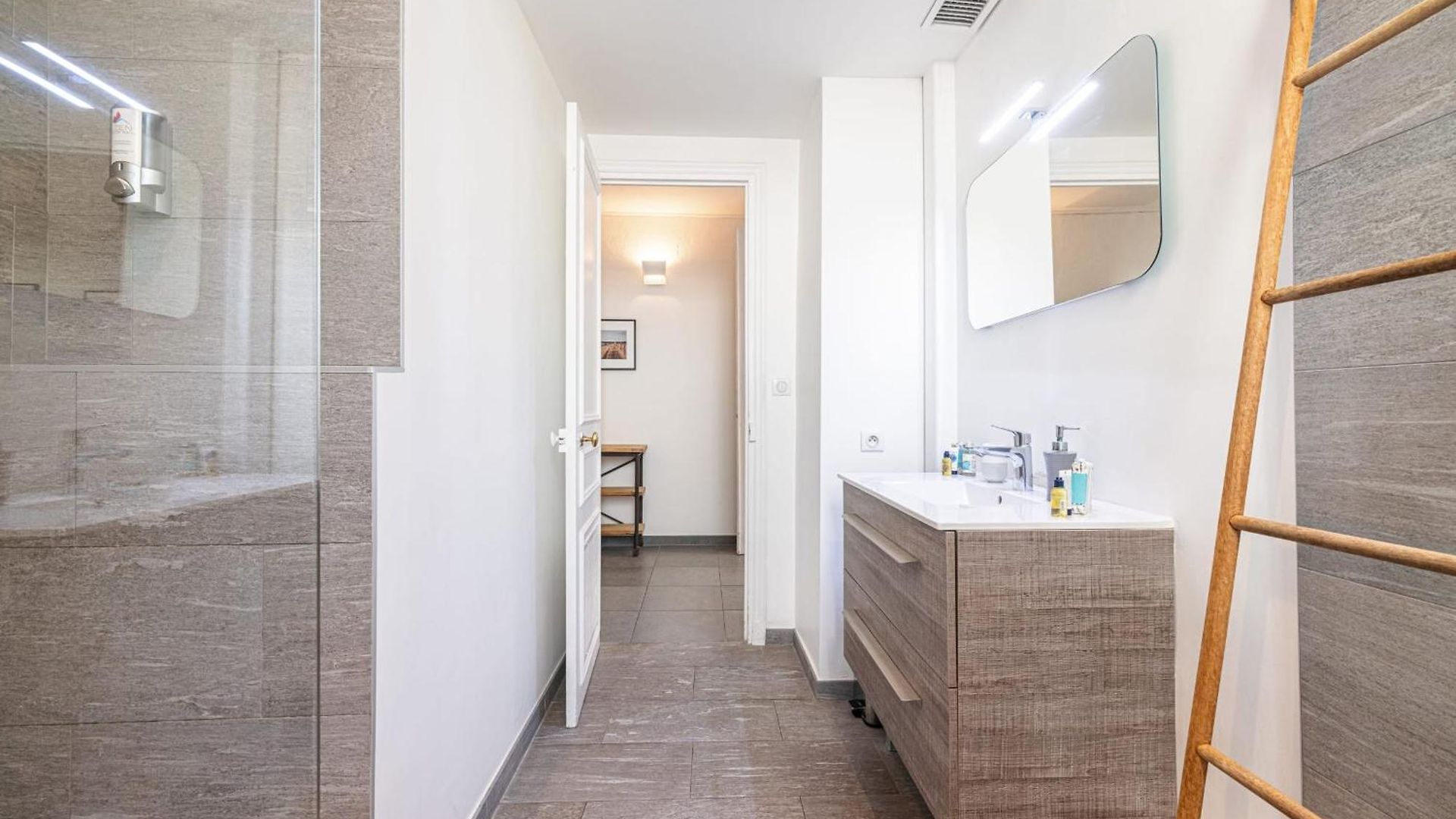 My Casa - Etats Unis 892 - Spacious Flat On Sea Front W Ac * Nice