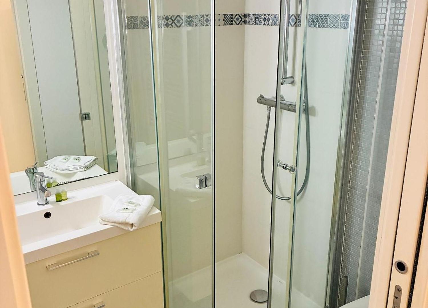 Liberte - Wifi, Ac, 2pers, Hyper Centre Apartment *