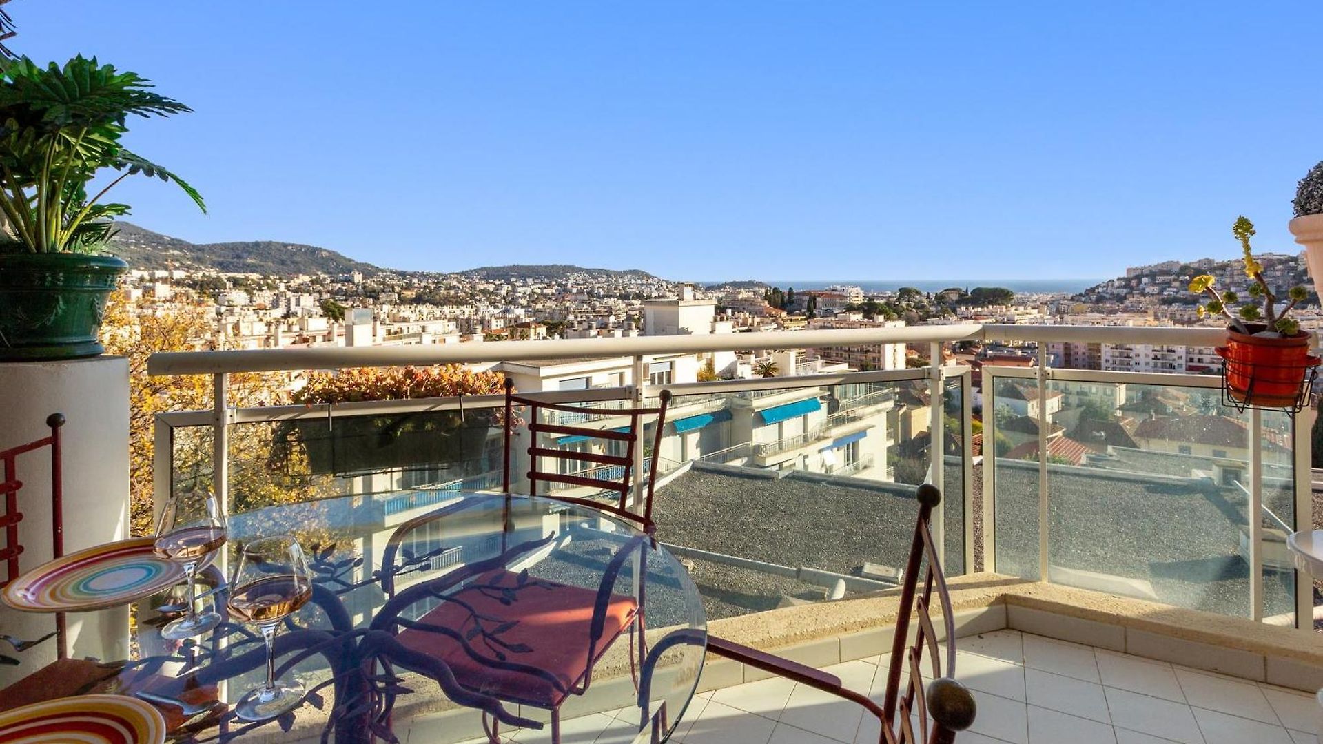 La Coquette - Vue - Parking - Clim - Piscine * Nice