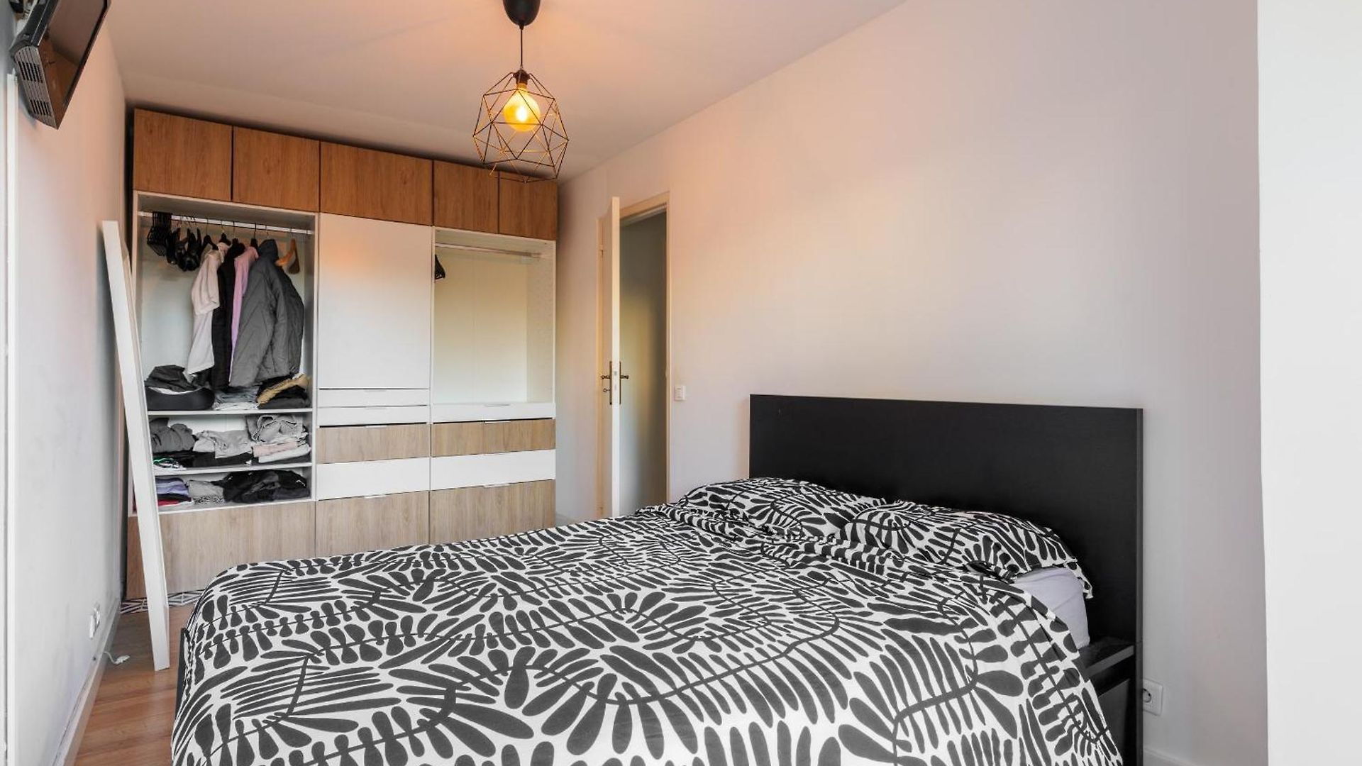 Apartment Grand 2 Pieces Et Belle Terrasse Ensoleillee