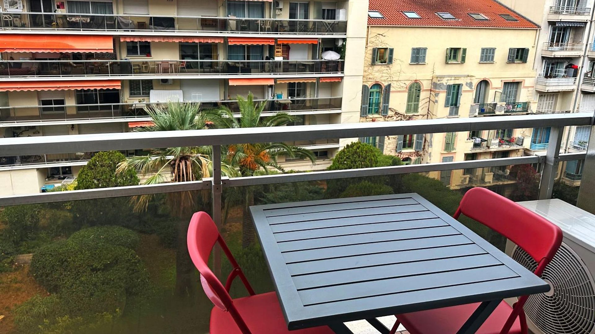 Appartement Beachfront On Promenade Des