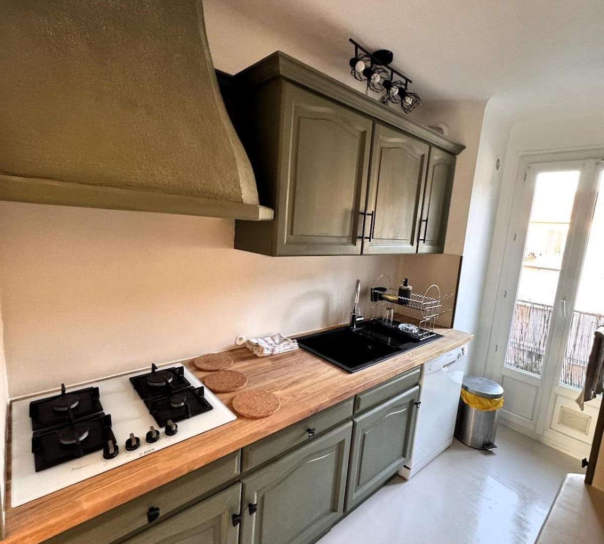 Spacieux/paisible 5 Pièces En Plein Coeur De Appartement