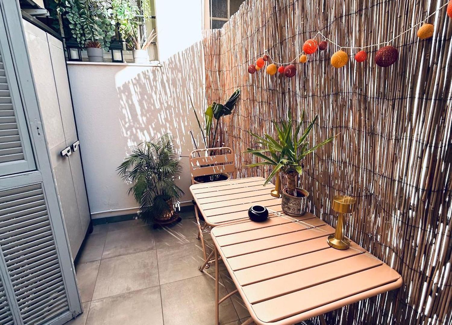 Apartment Cocooning Avec Terrasse Au Calme Quartier Les Musiciens A 7 Minutes A Pieds Nice