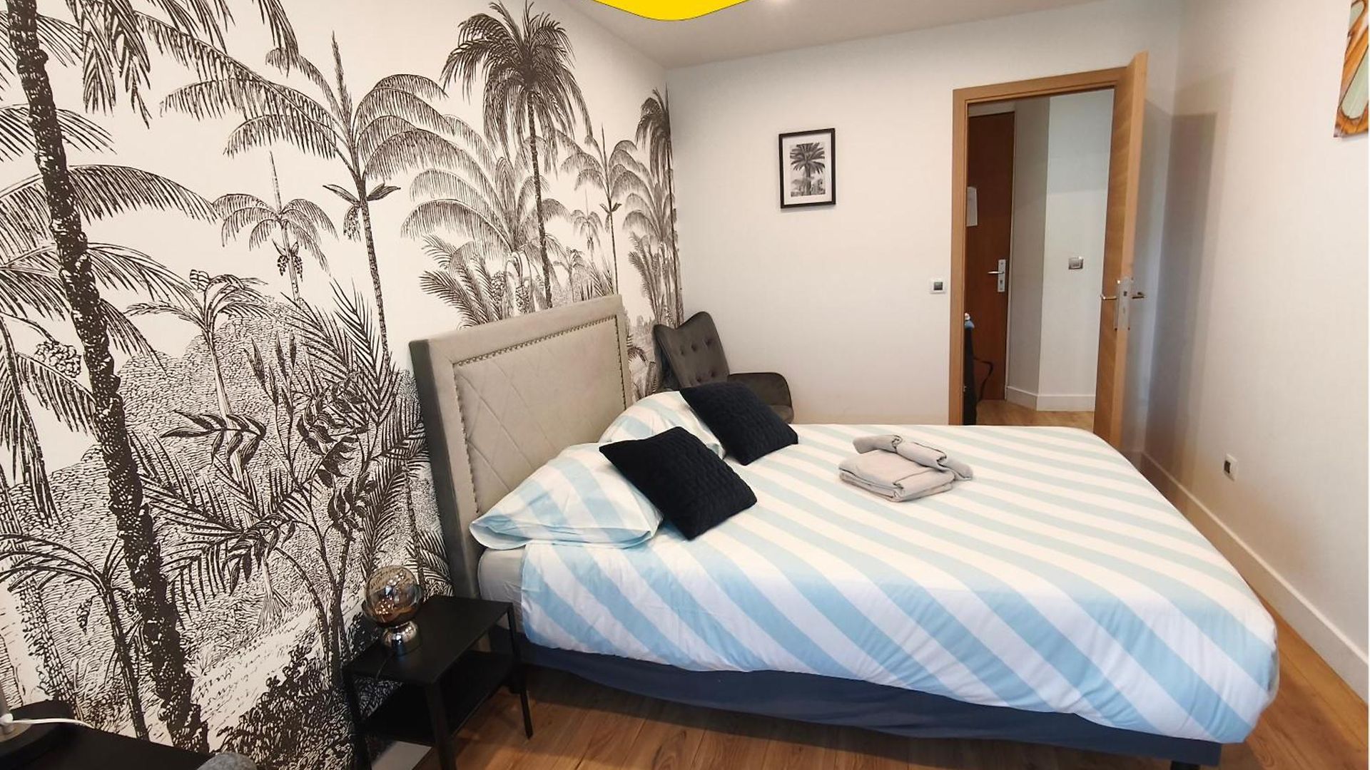 Casa Reine Jeanne- Ideal Groups & Family -central Near Train Station - Parking - New&confort-ac *